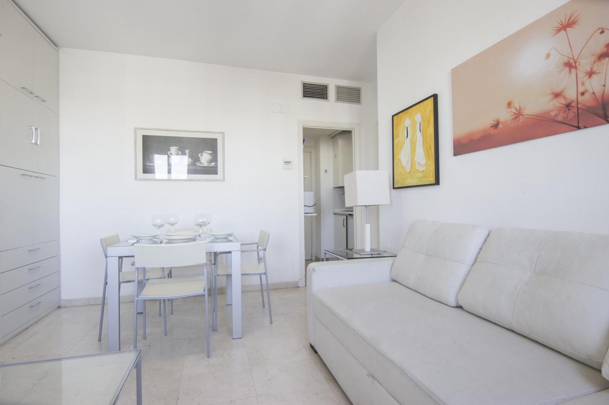 Rentalsevilla Confortable Cerca Del Barrio De Santa Cruz Appartamento Siviglia